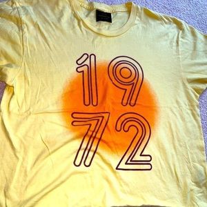 𝅺Retro Brand Black Label graphic tee 1972
